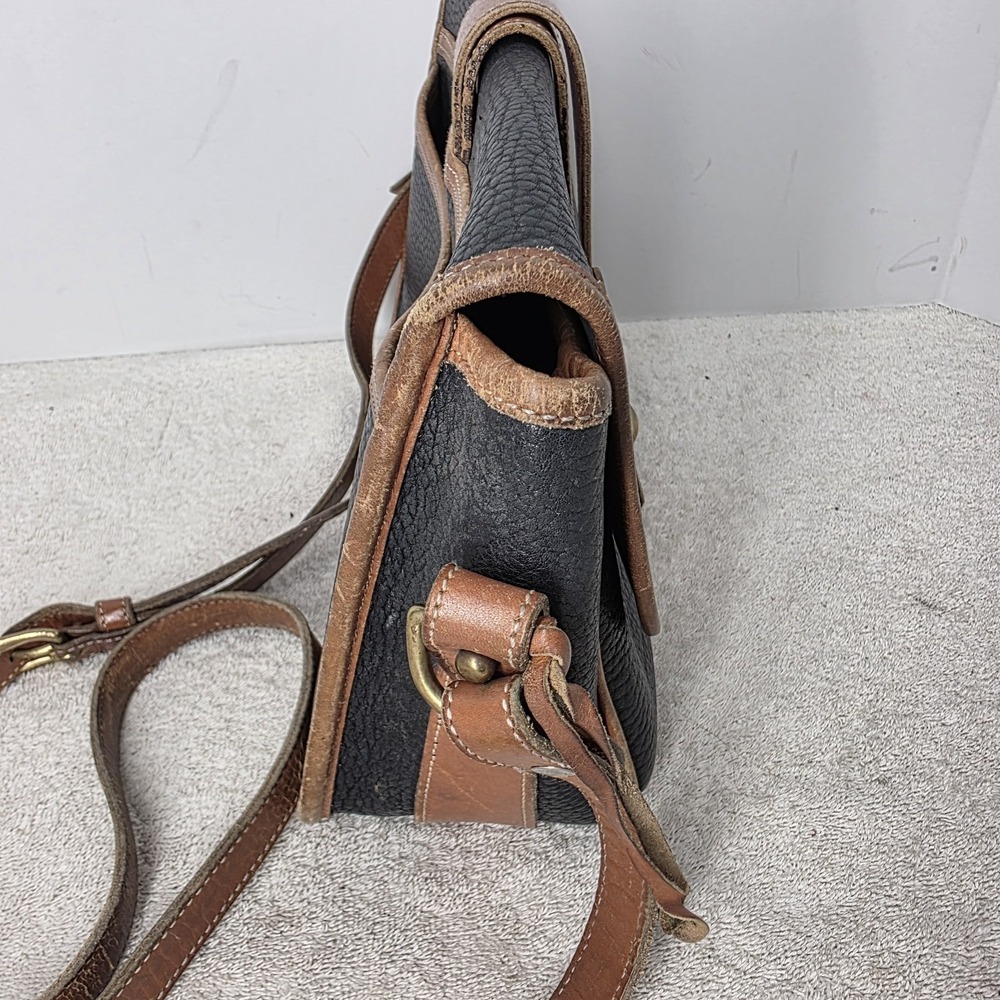 Vintage Dooney & Bourke All-Weather Leather Equestrian Crossbody Bag - Picture 5 of 16